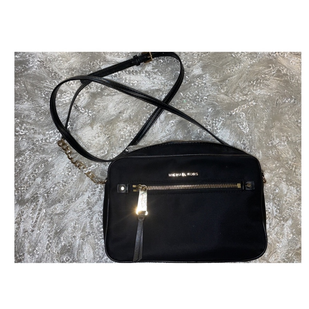 Michael Kors crossbody purse